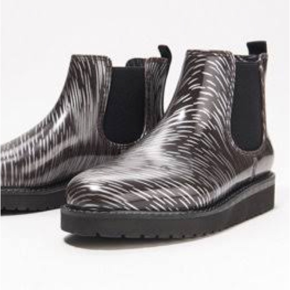 Jill Malek Kensington Rain Boots 9